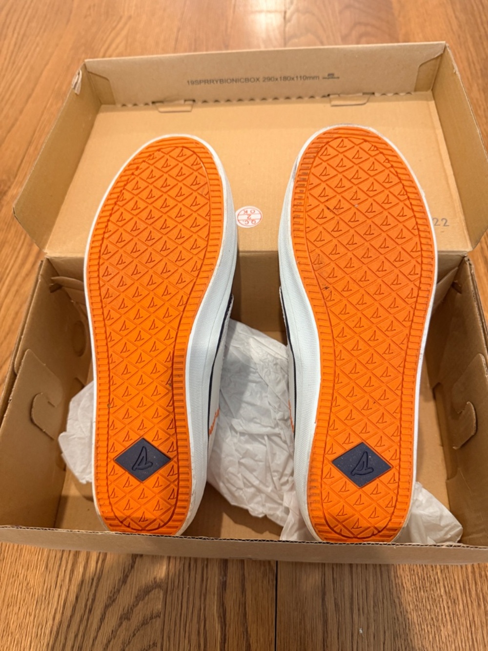 Sperry Crest Twin Gore Slip-On Sneakers – NEW (Never Worn); Size 7 (Women’s) - Picture 2 of 4